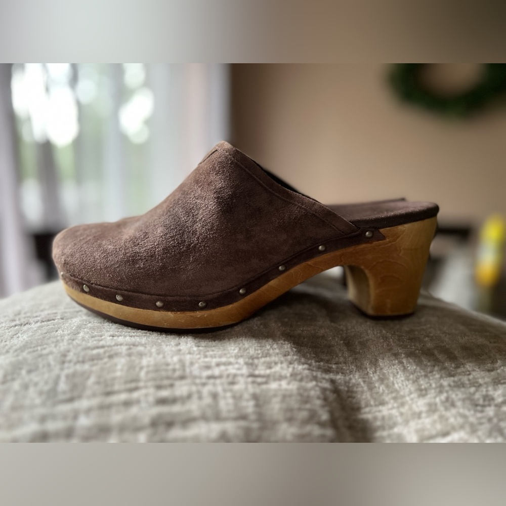 Size 9: UGG Suede Studded Accents Mules - Picture 4 of 11